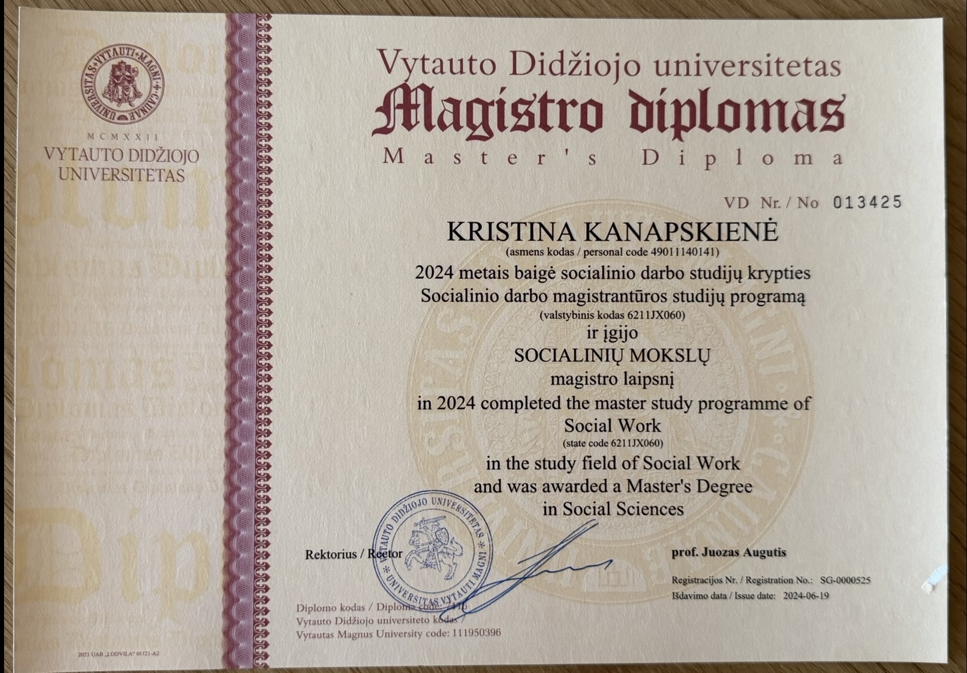 Socialinio darbo magistro diplomas